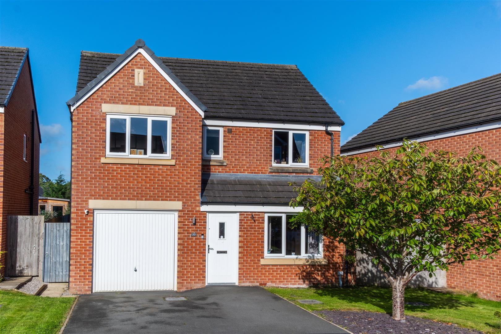 4 bed property in Heyford Avenue, Chorley